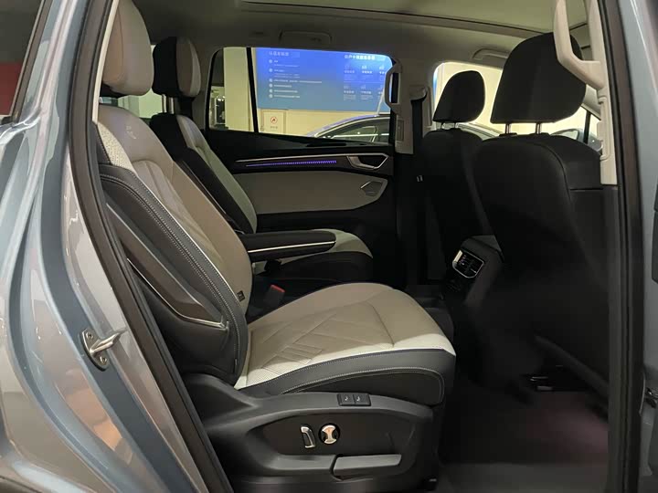 Фото 8 - Volkswagen Talagon