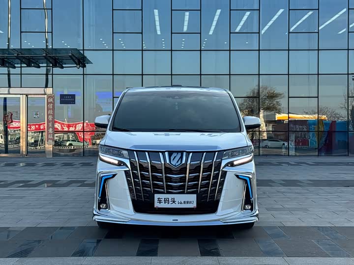Фото 2 - Toyota Alphard