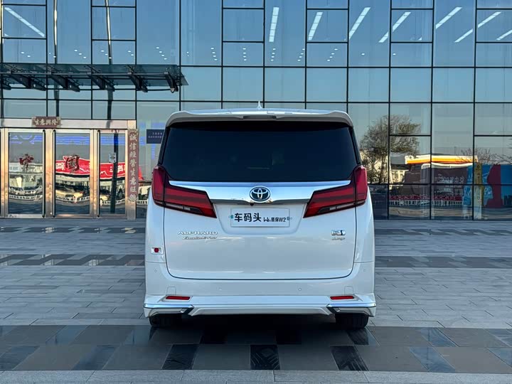 Фото 6 - Toyota Alphard