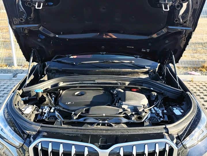 Фото 13 - BMW X1