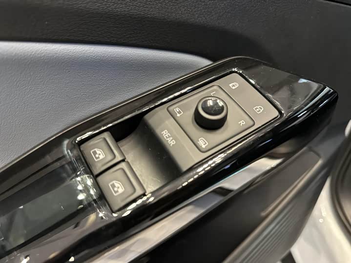 Фото 17 - Volkswagen ID.4 X