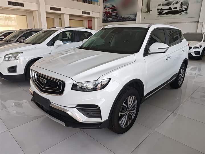 Фото 1 - Geely Atlas