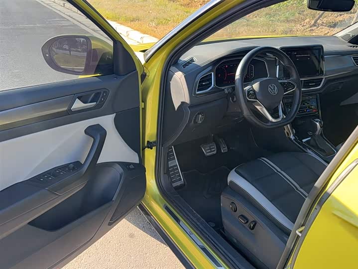 Фото 9 - Volkswagen T-Roc