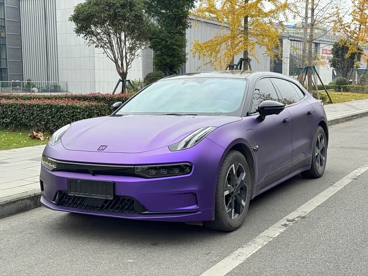 Фото 1 - Zeekr 001