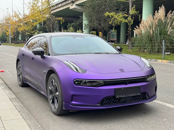 Фото 3 - Zeekr 001