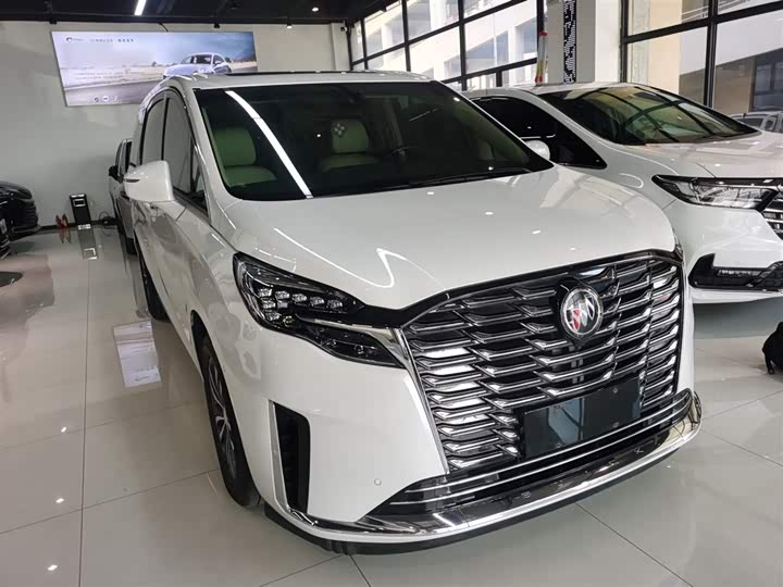 Фото 4 - Buick GL8 ES