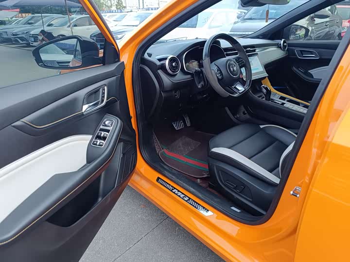 Фото 7 - MG Motor 6