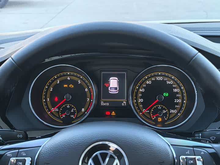 Фото 10 - Volkswagen Tiguan L Pro