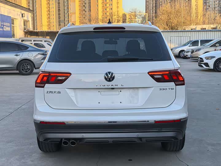 Фото 5 - Volkswagen Tiguan L Pro