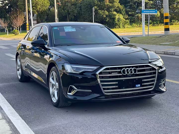 Фото 3 - Audi A6L