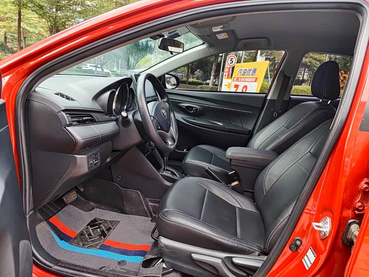 Фото 2 - Toyota Vios FS