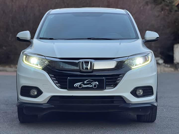 Фото 2 - Honda Vezel