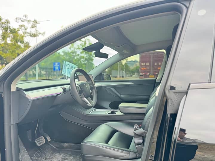 Фото 5 - Tesla Model Y