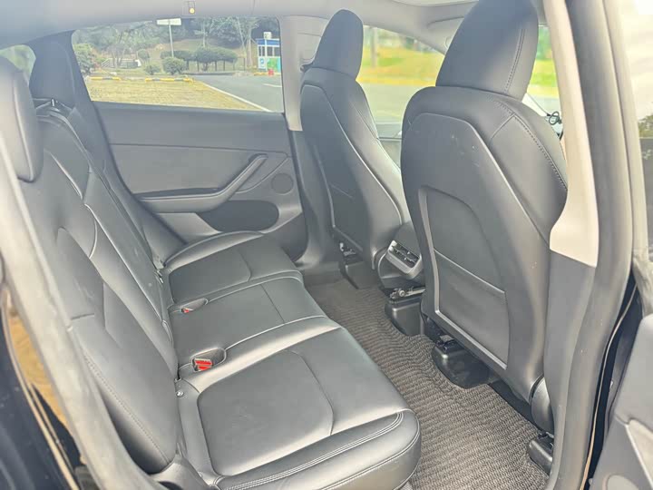 Фото 7 - Tesla Model Y