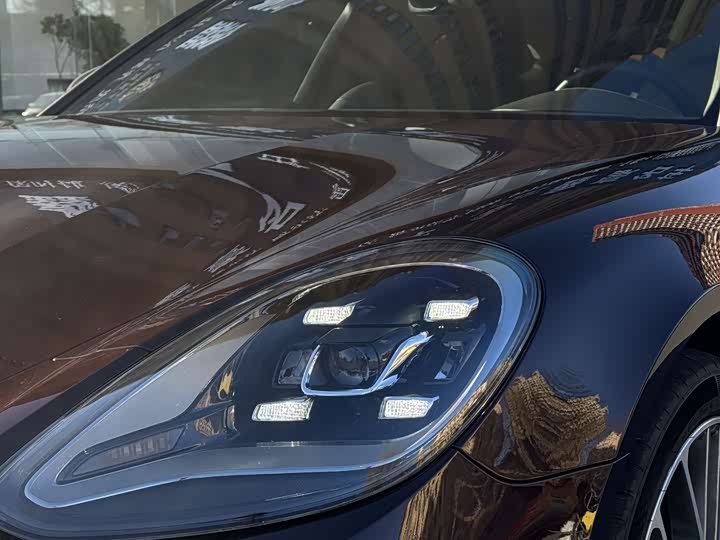 Фото 4 - Porsche Panamera