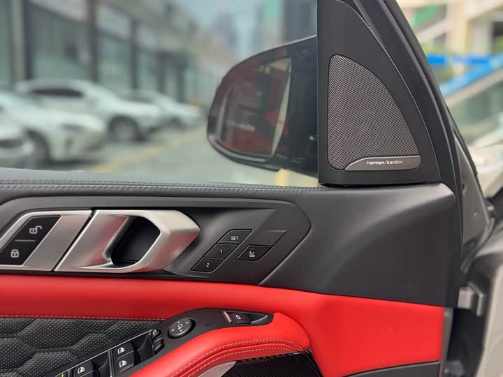 Фото 6 - BMW X5 M