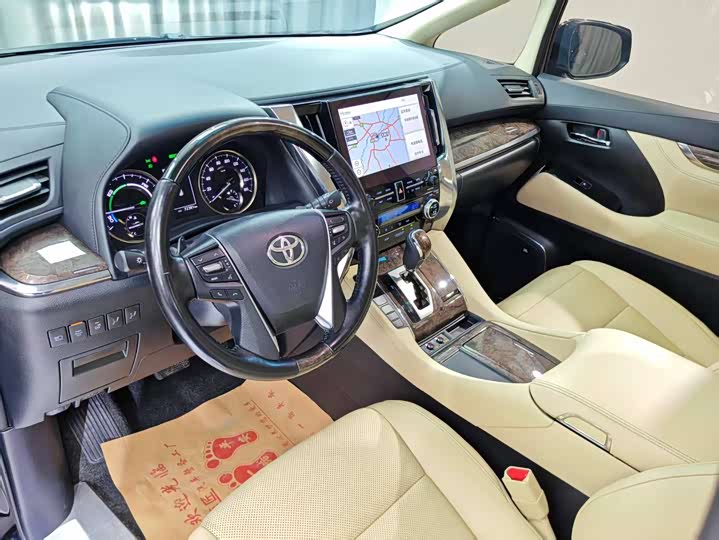 Фото 4 - Toyota Alphard