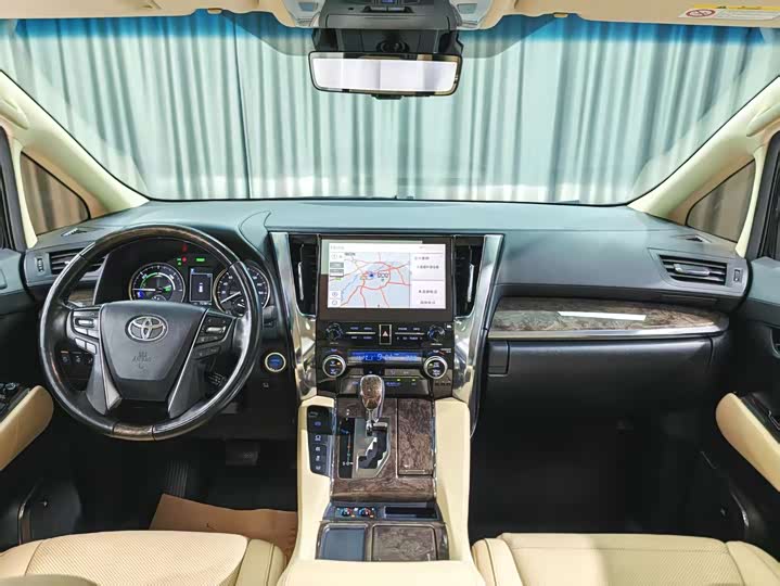 Фото 8 - Toyota Alphard