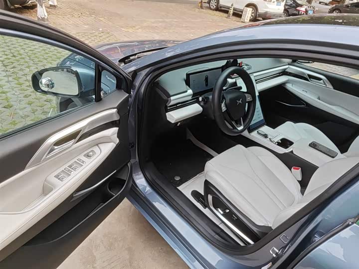 Фото 16 - XPeng P5