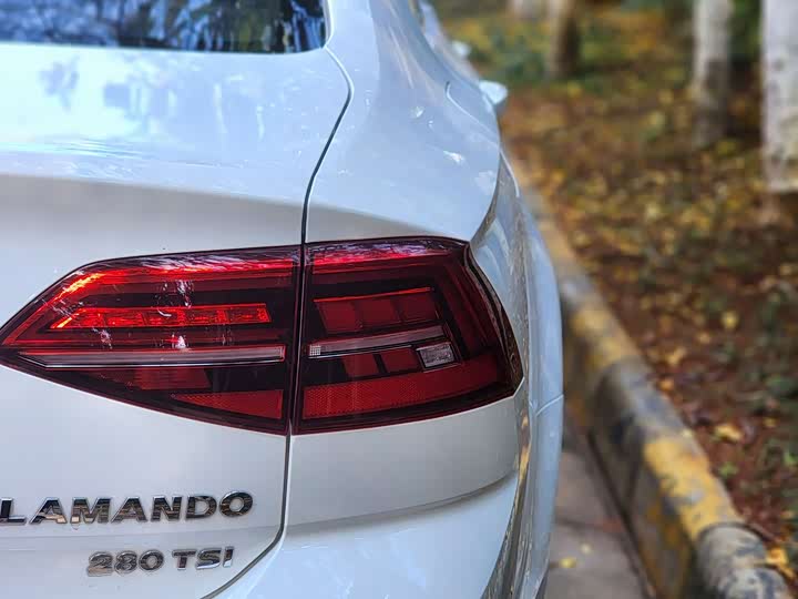 Фото 17 - Volkswagen Lamando L