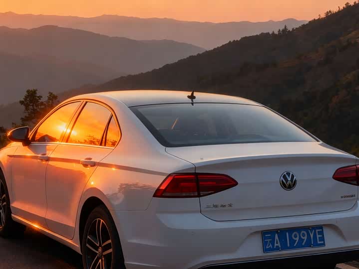 Фото 9 - Volkswagen Lamando L