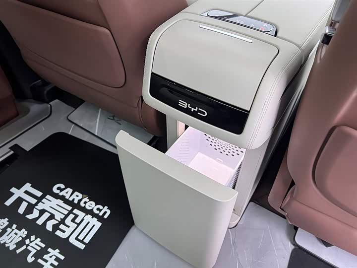 Фото 28 - BYD Xia