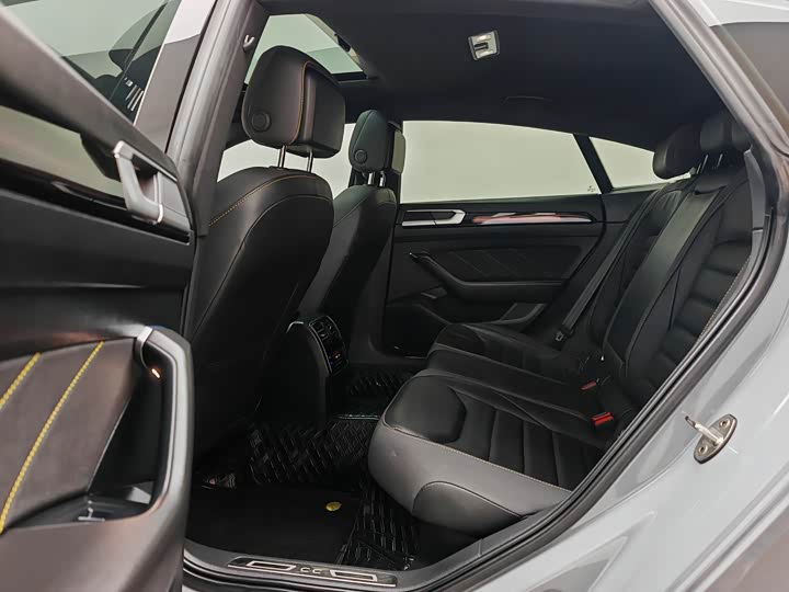 Фото 21 - Volkswagen CC