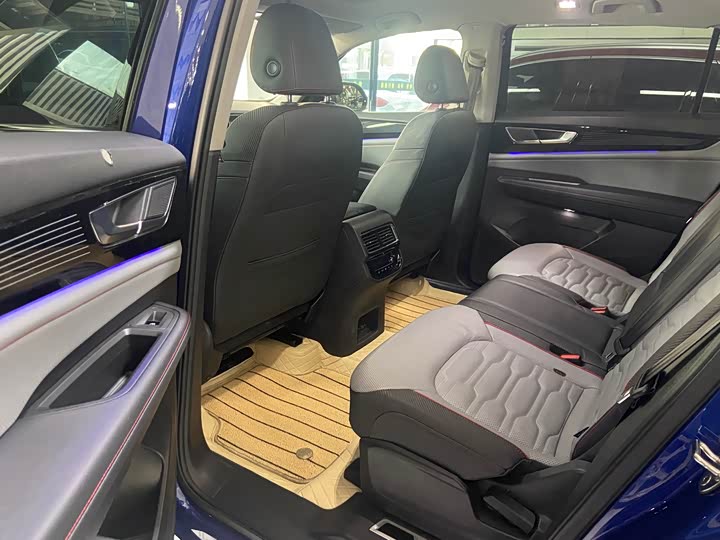 Фото 11 - Volkswagen Teramont X