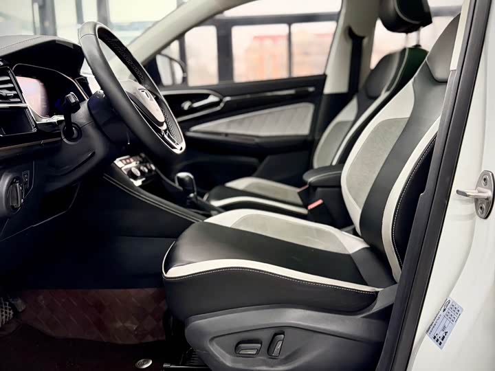 Фото 10 - Jetta VS7