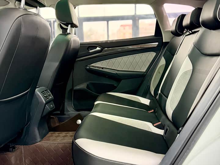 Фото 15 - Jetta VS7