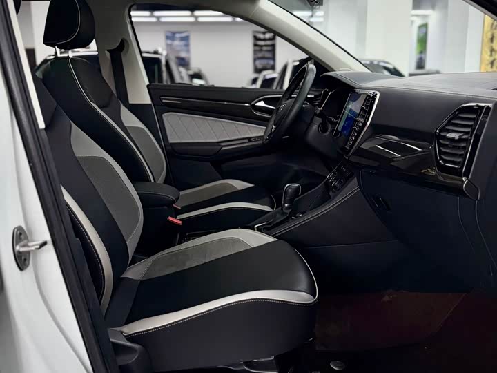 Фото 22 - Jetta VS7