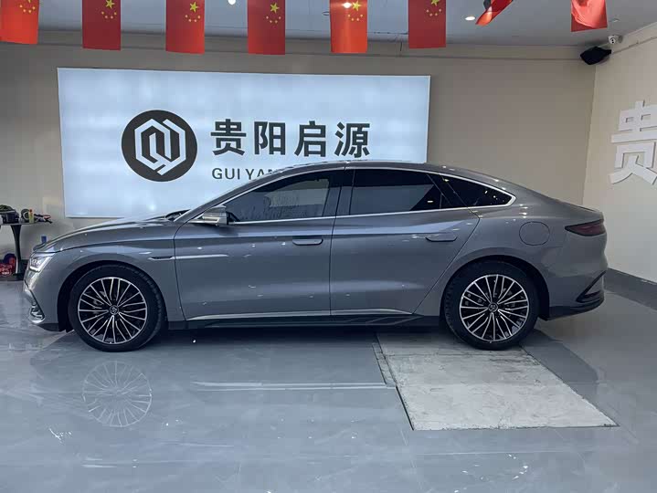 Фото 3 - BYD Han