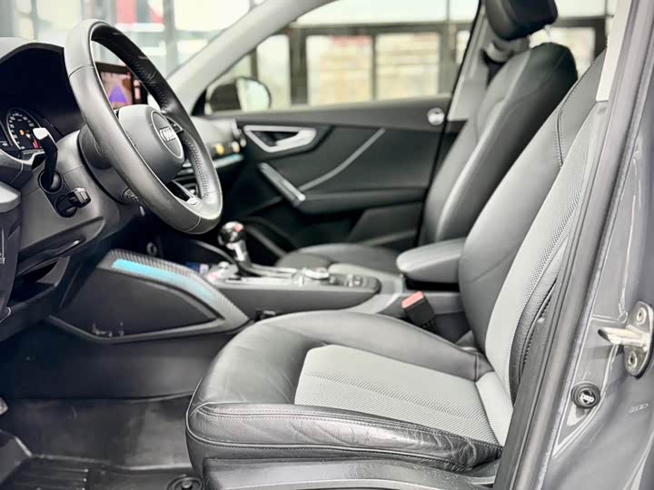 Фото 10 - Audi Q2L