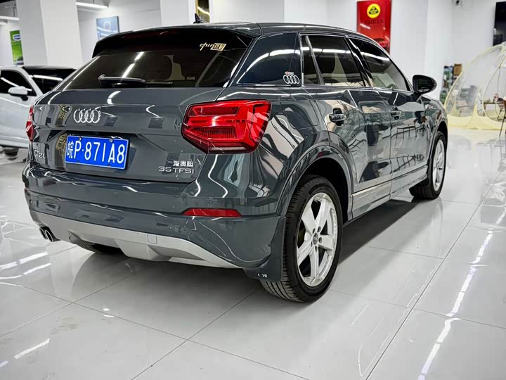 Фото 6 - Audi Q2L