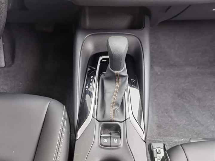 Фото 13 - Toyota Corolla