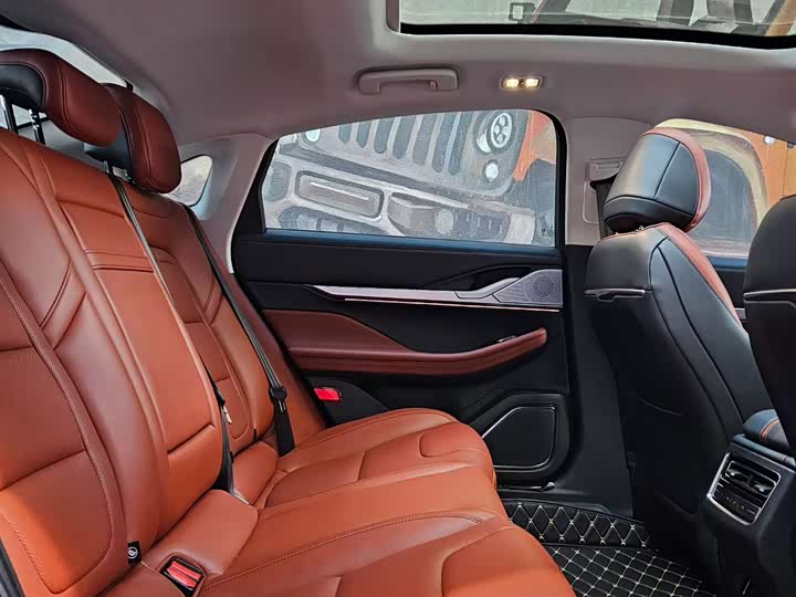 Фото 9 - Lincoln Z (Zephyr)