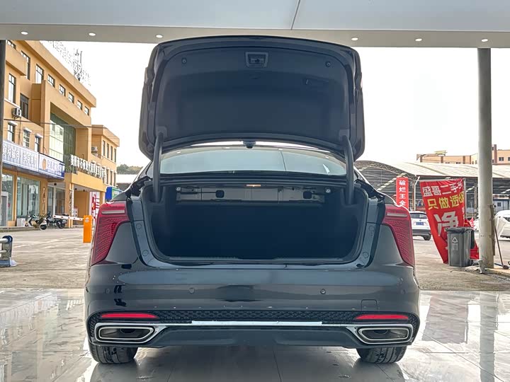 Фото 9 - Hongqi H5