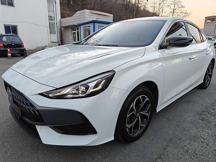 Фото 2 - MG Motor 5