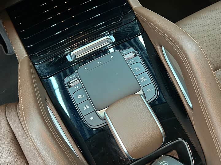 Фото 17 - Mercedes-Benz GLE-Class