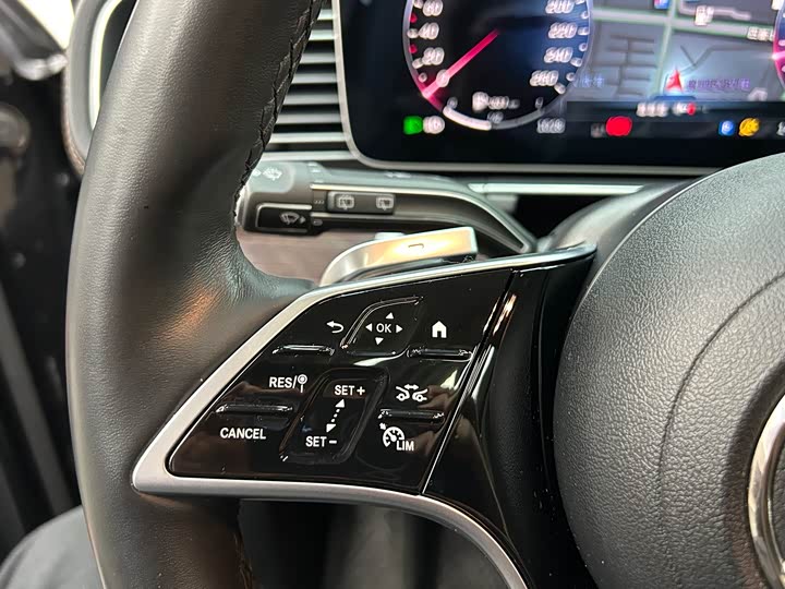 Фото 20 - Mercedes-Benz GLE-Class