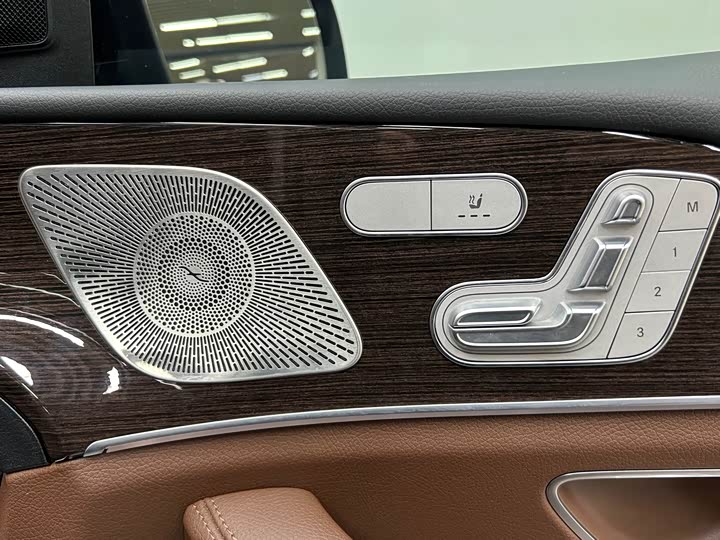 Фото 21 - Mercedes-Benz GLE-Class