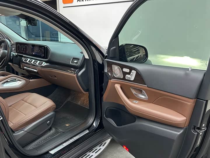 Фото 8 - Mercedes-Benz GLE-Class