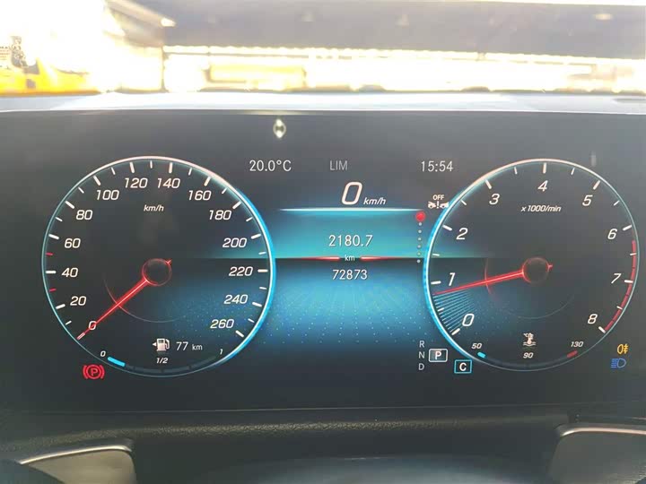 Фото 12 - Mercedes-Benz GLB-Class