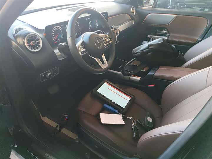 Фото 16 - Mercedes-Benz GLB-Class