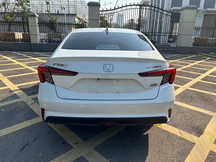 Фото 4 - Honda Integra