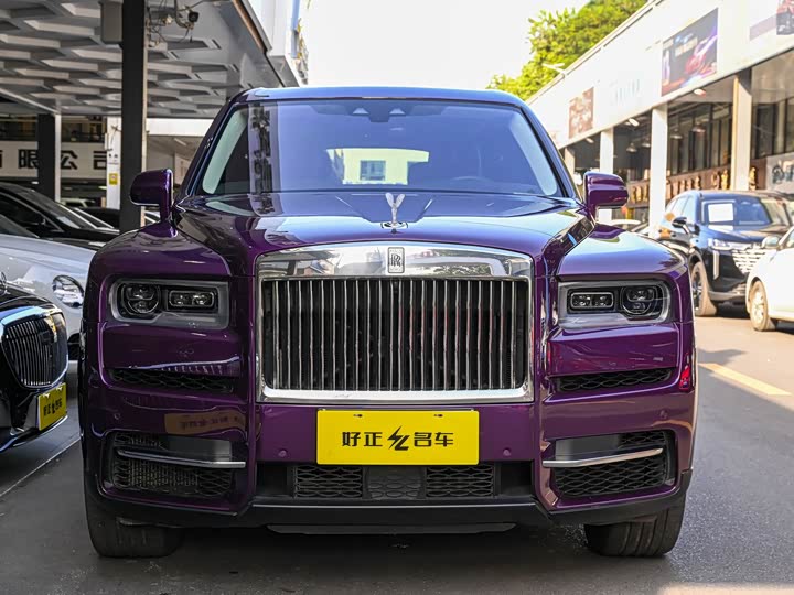 Фото 2 - Rolls-Royce Cullinan