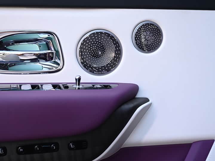 Фото 22 - Rolls-Royce Cullinan