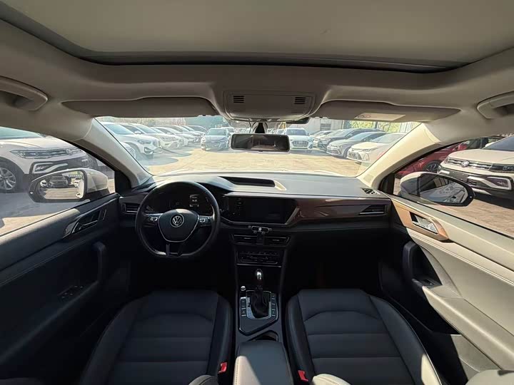 Фото 5 - Volkswagen Tharu