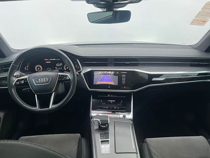 Фото 11 - Audi A6L
