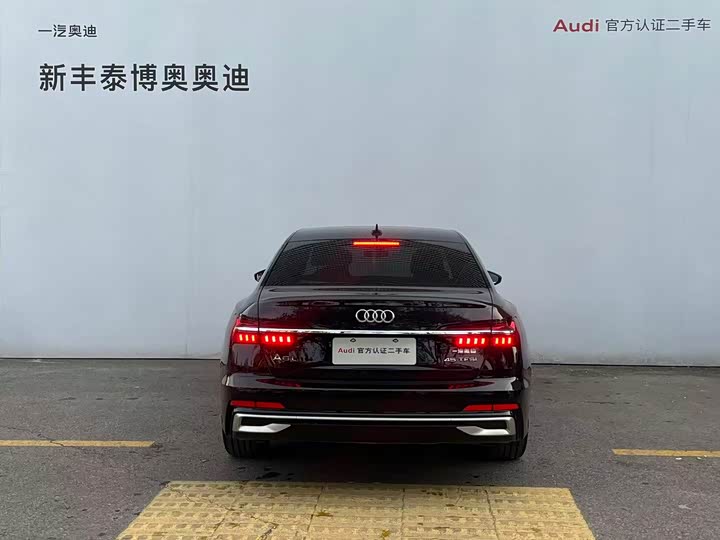 Фото 6 - Audi A6L